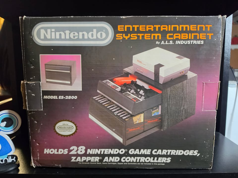 ENTERTAINEMENT SYSTEM CABINET NINTENDO NES
