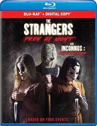 FILM THE STRANGERS PREY AT NIGHT / LES INCONNUS PROIES NOCTURNES BLU-RAY DISC