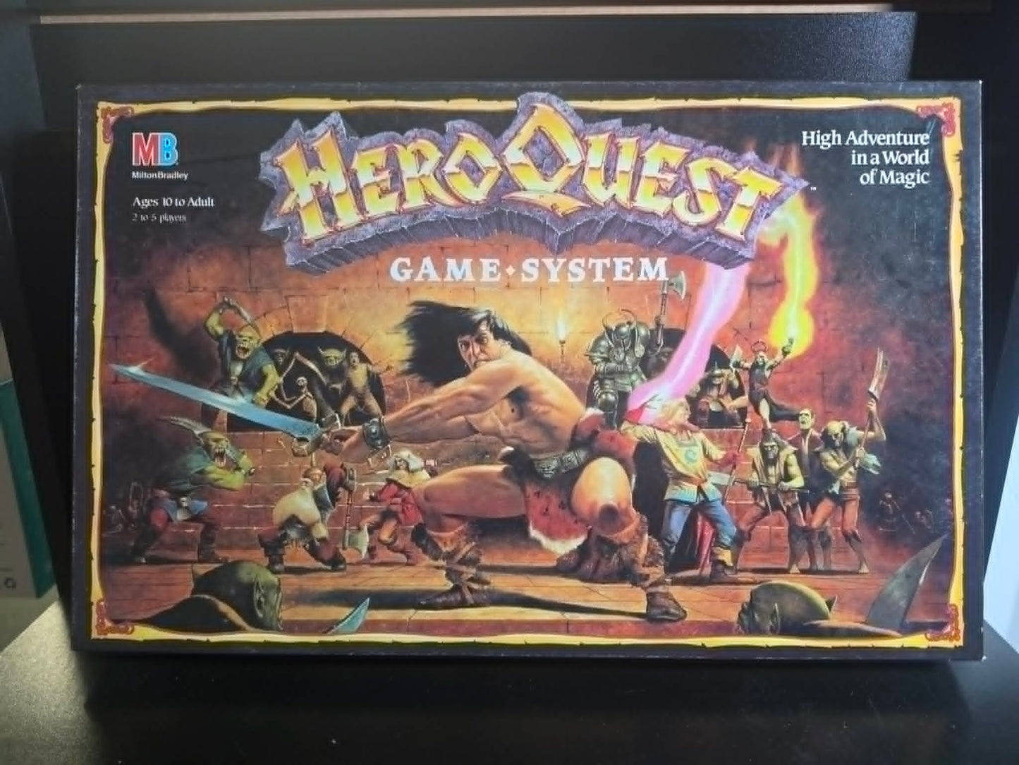 JEU DE SOCIÉTÉ MILTON BRADLEY HERO QUEST - COMPLET