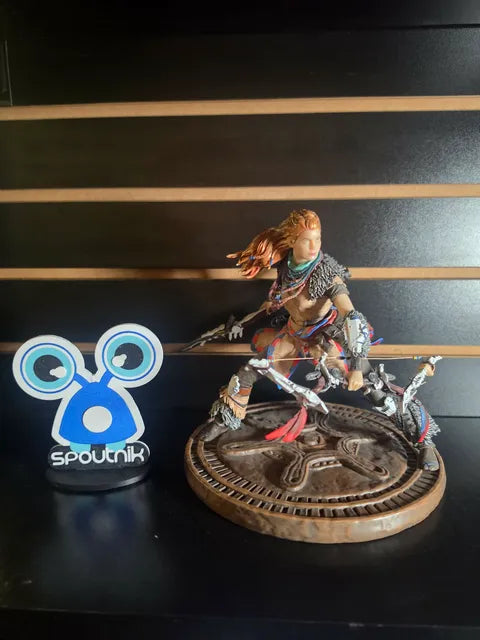 HORIZON FORBIDDEN WEST ALOY FIGURINE 11''