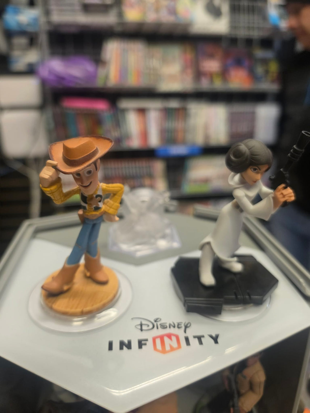 LOT DISNEY INFINITY + JEU DISNEY INFINITY 3.0 PS4 + JEU DISNEY INFINITY PS3 + PLATEFORME