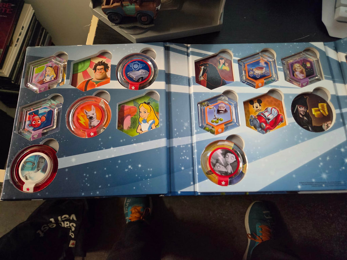 LOT DISNEY INFINITY  + JEU DISNEY INFINITY PS3 + PLATEFORME