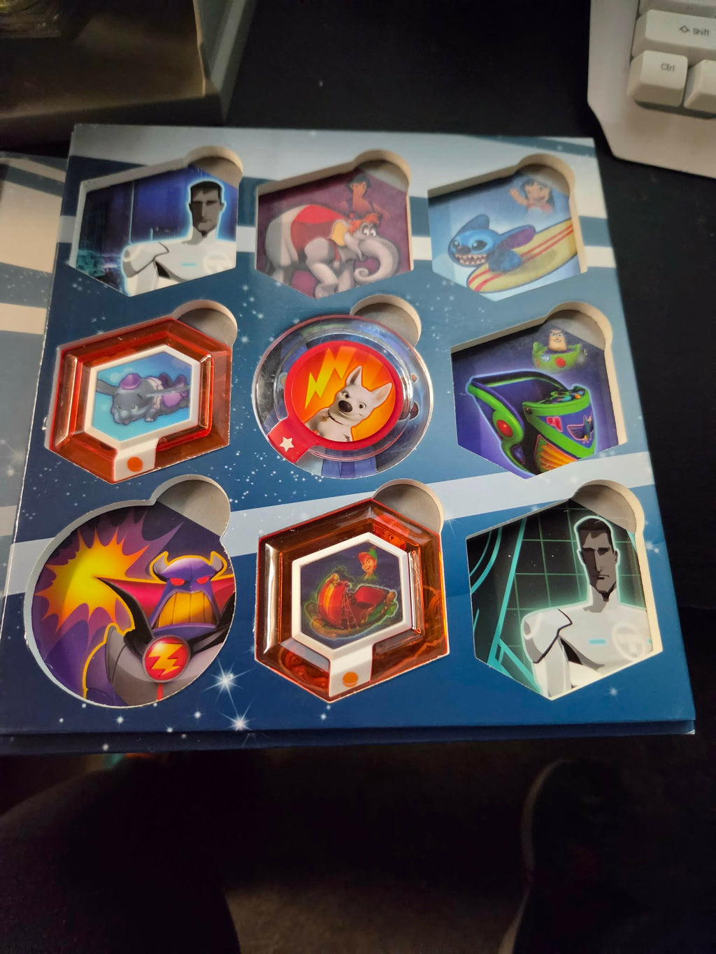 LOT DISNEY INFINITY  + JEU DISNEY INFINITY PS3 + PLATEFORME