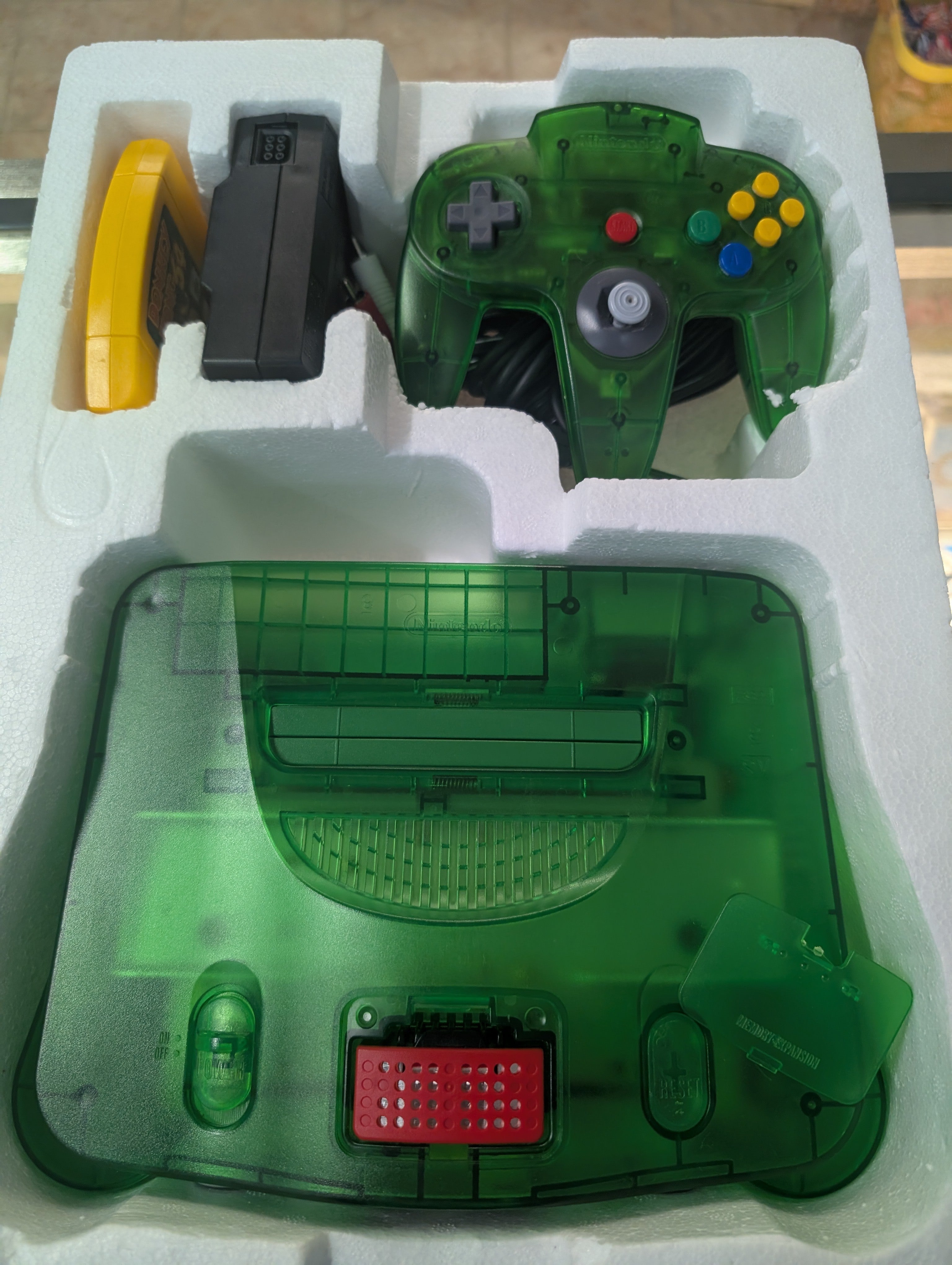 CONSOLES Nintendo 64 System [Donkey Kong 64 Set]