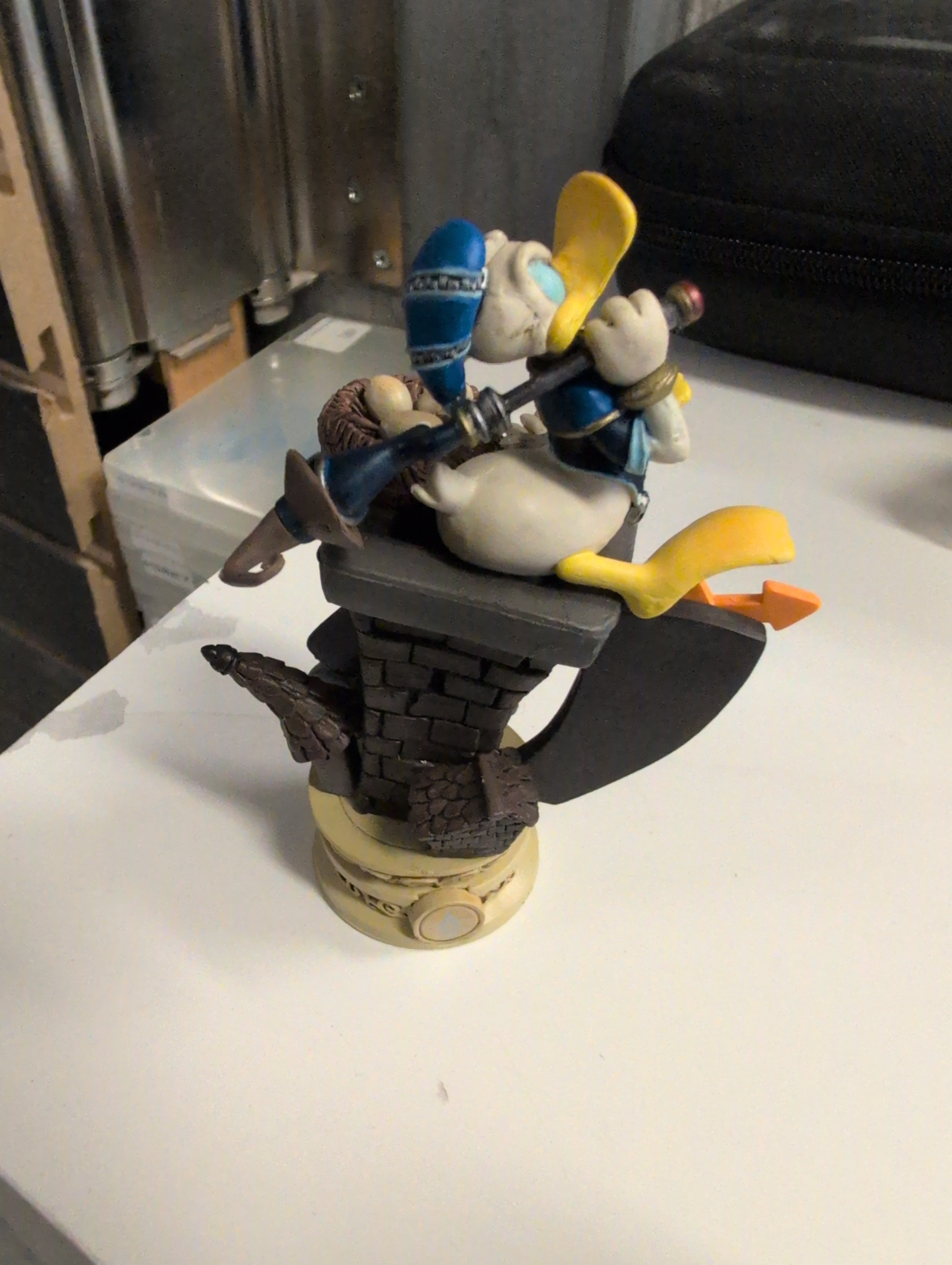 FIGURINE DONALD DUCK