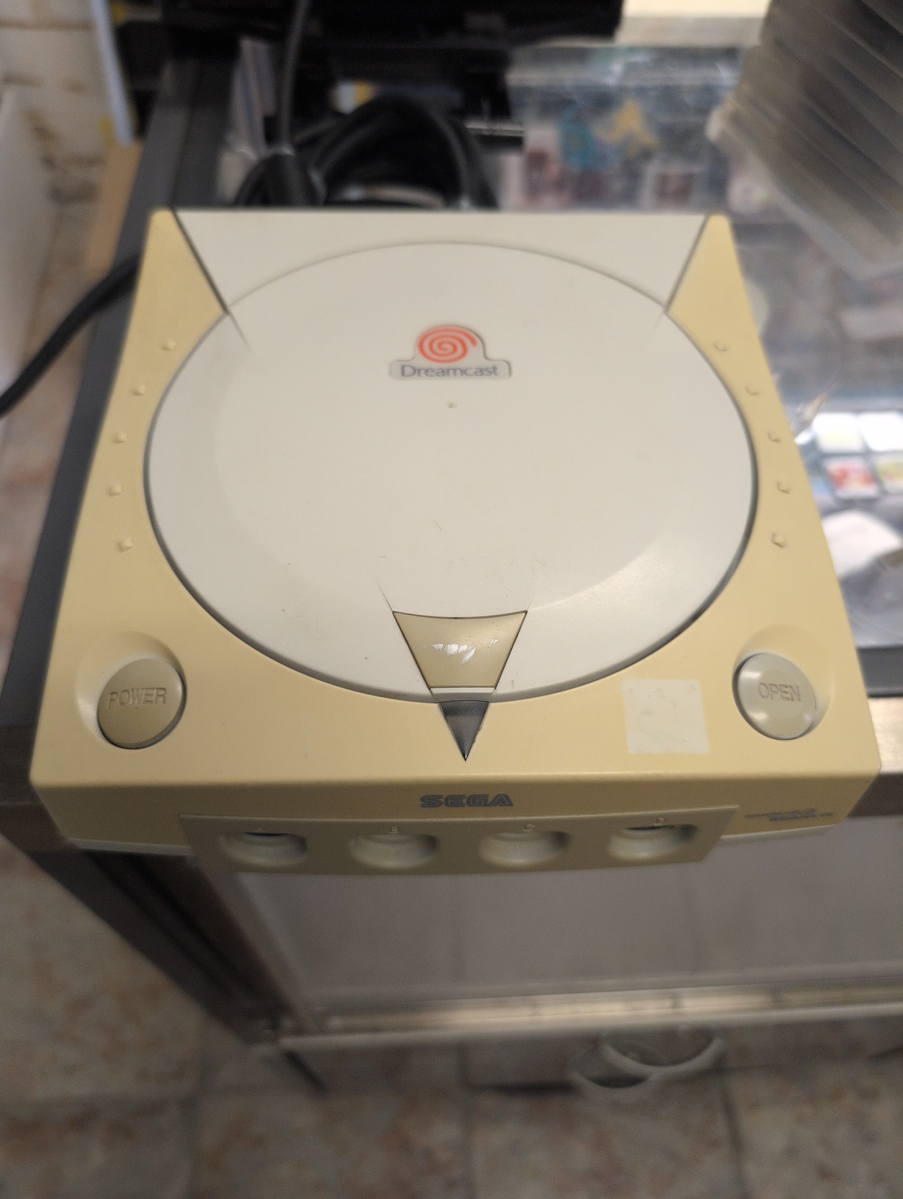 CONSOLE SEGA DREAMCAST AVEC 1 MANETTE
